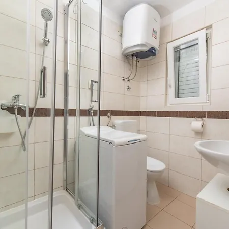 Beachfront Mihovil With Direct Access فيلة Kaštel Štafilić