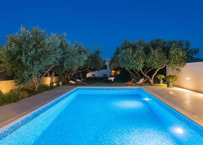 Beachfront Mihovil With Direct Access Villa *