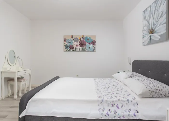 Villa Beachfront Mihovil With Direct Access