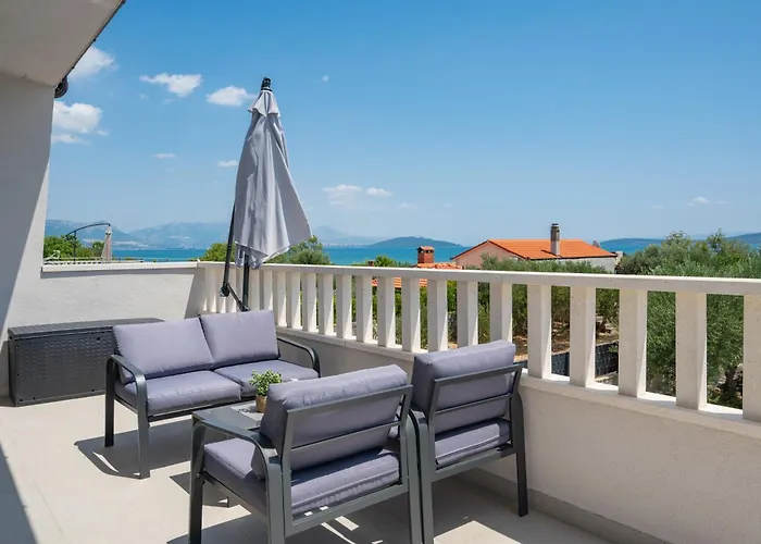 Villa Beachfront Mihovil With Direct Access *