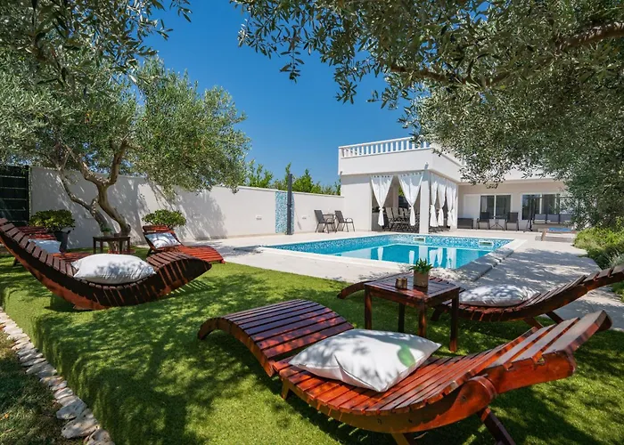 Beachfront Mihovil With Direct Access *