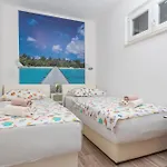 Beachfront Mihovil With Direct Access Kaštel Štafilić
