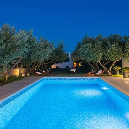 Beachfront Mihovil With Direct Access Villa *